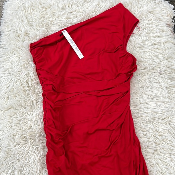 Susana Monaco One Shoulder Dress in Perfect Red - Picture 4 of 9